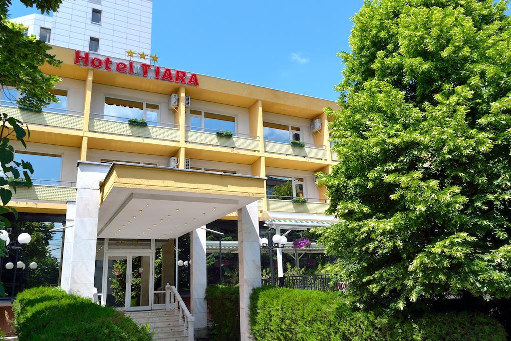Hotel Tiara بلوييست المظهر الخارجي الصورة